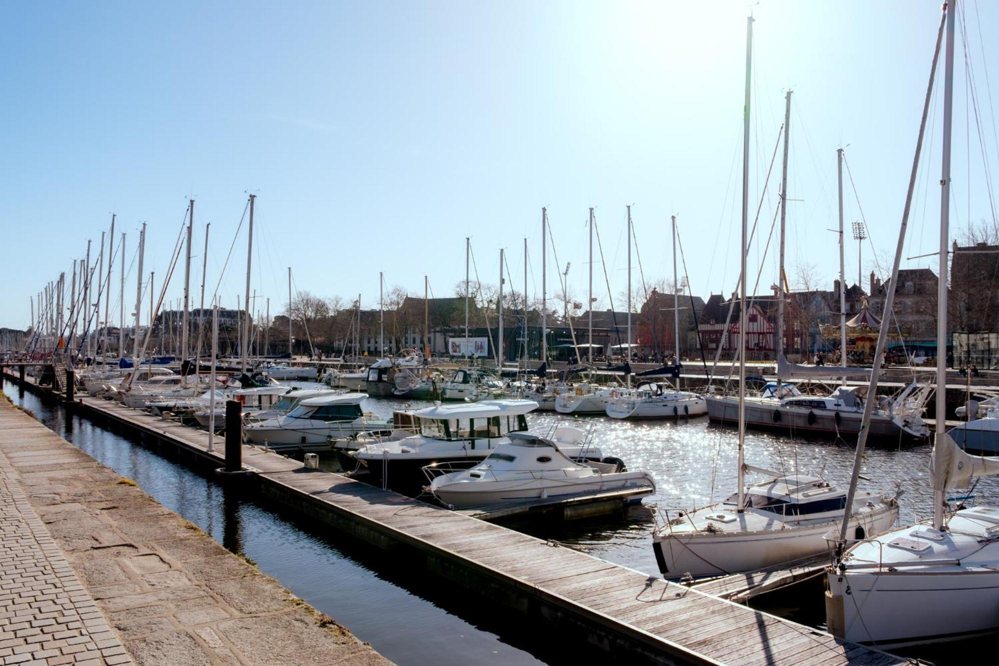 Appartement Sur Le Port De Vannes Exterior photo